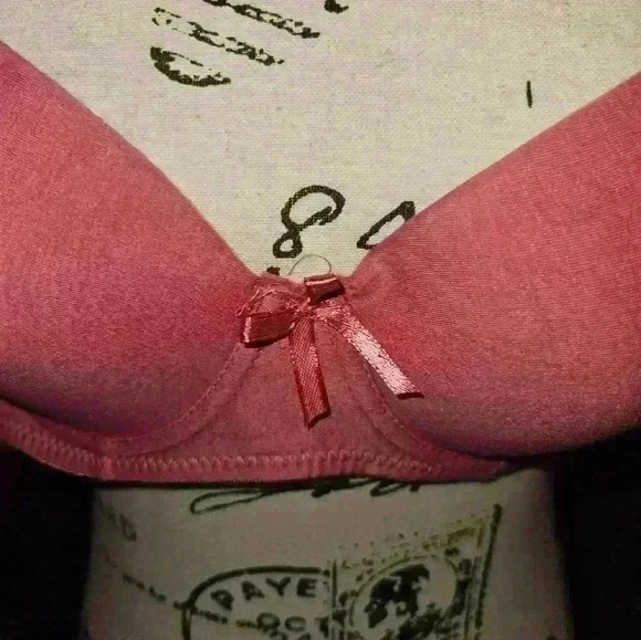 Mamia Womans Full Support Pink Bra Size 36C - Picture 5 of 9